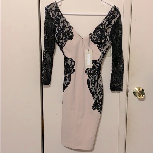 NWT ASOS Lipsy Cream Midi Dress w/ Long Sleeve US2